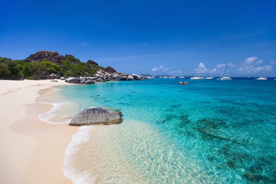 16 Best Virgin Islands Honeymoon Resorts (US & British)
